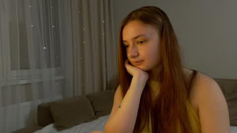 Lelia online show from April 15, 7:58 pm