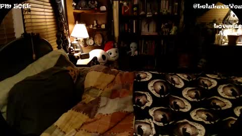 Snapshot of leluluvsyou chatting on December 6, 7:21 am Lelu Fallas online show from December 6, 7:21 am