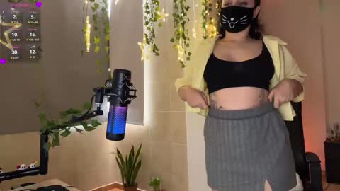 Lemi online show from December 3, 2:41 pm