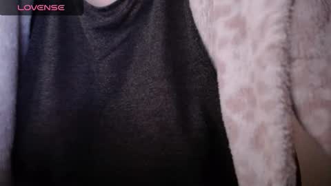 lenagolden online show from October 13, 11:13 am