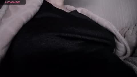 lenagolden online show from March 25, 2:53 pm