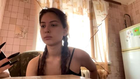 Hellomy name is Lennieits my first day here nice to meet you Give me 50 thumbs ups online show from April 19, 7:19 am