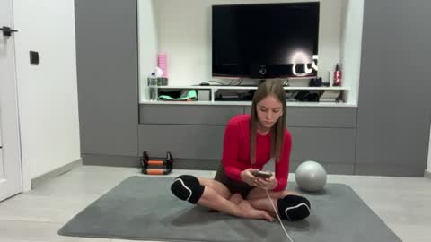 Emma online show from June 12, 2:36 pm