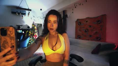 Leo online show from December 14, 10:48 pm