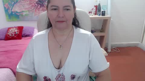 leonela   online show from January 13, 2:50 am