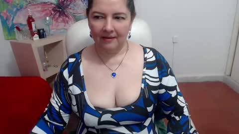 leonela   online show from September 27, 10:06 pm