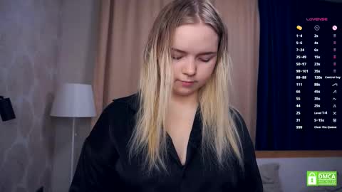 Hello everyone Im Lora Its my first day Were going to have fun together online show from December 3, 5:10 am