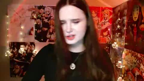 little secret online show from November 18, 6:09 pm