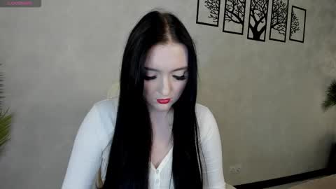 Snapshot of lesley_wins chatting on October 3, 4:39 am Lesley online show from October 3, 4:39 am
