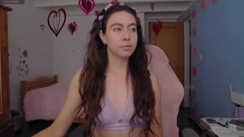 Lesly online show from February 18, 3:32 pm