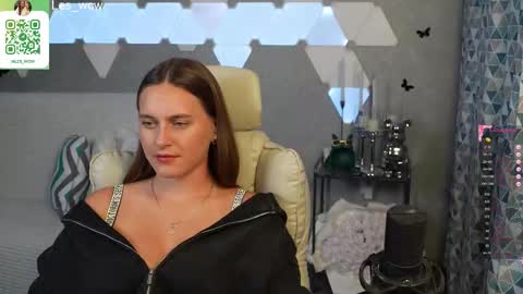 Snapshot of lesliekorfs chatting on September 19, 8:41 pm LeslieKorfs online show from September 19, 8:41 pm
