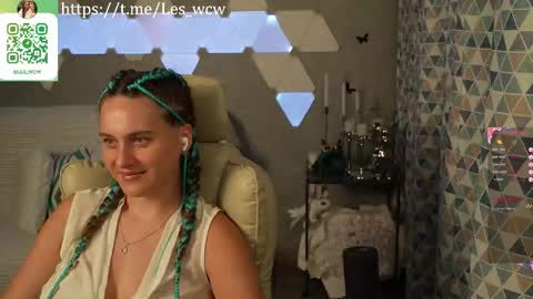 Snapshot of lesliekorfs chatting on October 5, 10:26 pm LeslieKorfs online show from October 5, 10:26 pm
