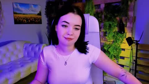 Snapshot of leslierowe chatting on October 24, 5:20 pm LeslieRowe online show from October 24, 5:20 pm