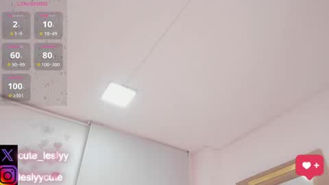 lesly_cutee online show from April 22, 12:57 pm
