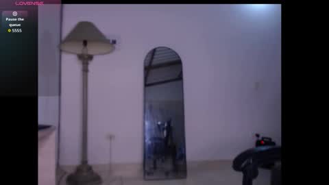 lesly online show from March 25, 4:28 am