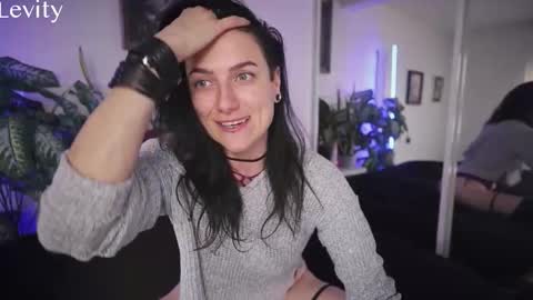 Snapshot of levity_opossum chatting on October 19, 9:06 pm Levity online show from October 19, 9:06 pm