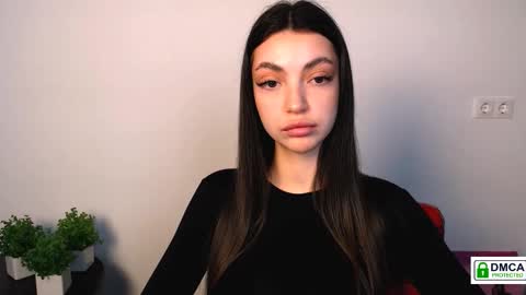 Alexia online show from September 25, 2:27 pm