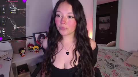 Lexie Thompson   8pm  0000am -5 online show from October 27, 10:26 pm