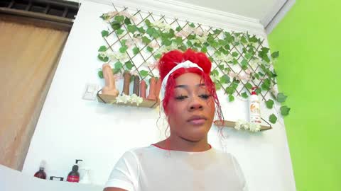 Snapshot of lexieegrey chatting on February 8, 11:35 pm Lexieegrey online show from February 8, 11:35 pm