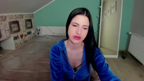 lexyswett online show from February 26, 9:18 pm