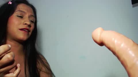 Snapshot of leyli_ass chatting on October 8, 7:07 pm leyli_ass online show from October 8, 7:07 pm