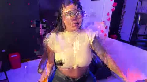 leyren_copper online show from April 18, 3:31 am