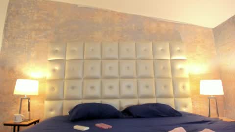 LEZY online show from January 17, 7:54 pm