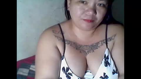 lhiannash33 online show from November 15, 3:29 am