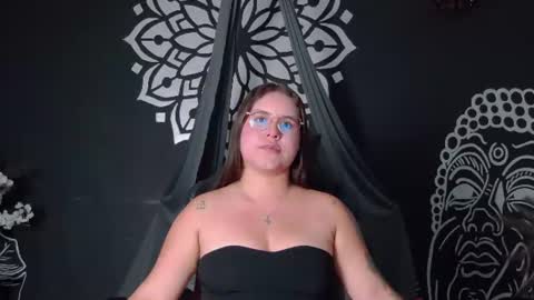 Lia Avalon online show from July 18, 11:46 am