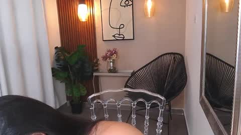 LIA online show from April 9, 6:24 pm