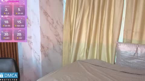 lia summer1 online show from October 20, 7:06 pm