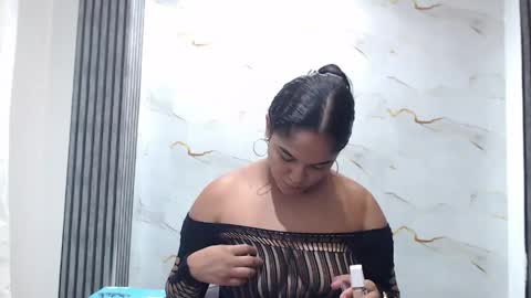 liaa_cams online show from June 7, 3:35 am