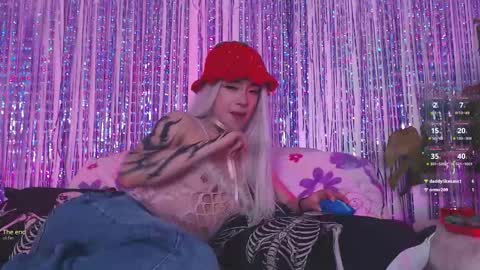Snapshot of liaa_rodriguezz chatting on September 22, 10:19 pm Liaa  online show from September 22, 10:19 pm