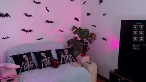 Snapshot of liaa_rodriguezz chatting on October 16, 1:19 am Liaa  online show from October 16, 1:19 am