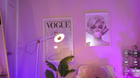 Lia  online show from April 1, 1:41 pm