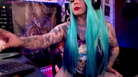 LiaKoy online show from December 8, 10:57 pm