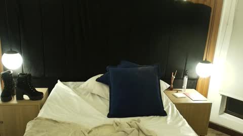 L I A M O N R O E online show from March 15, 2:30 pm