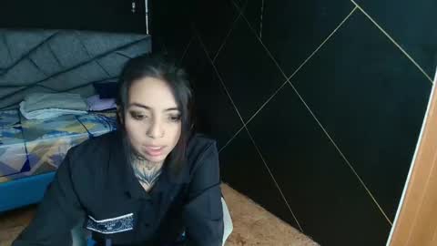 L I A M O N R O E online show from November 5, 12:43 pm