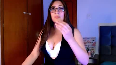 Liana  online show from September 26, 7:33 pm