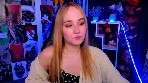 Liana online show from December 6, 2:02 am