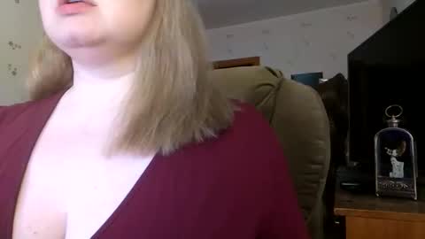 liaorgel online show from April 12, 7:16 pm