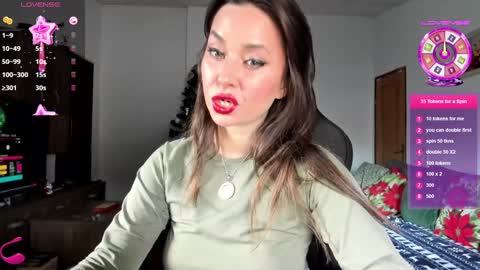 LiaQuinn online show from February 6, 10:36 am