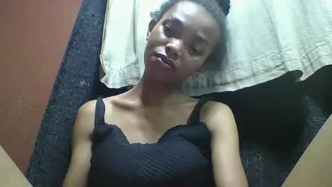 liaraisha online show from November 27, 7:06 pm