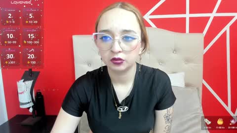 Lia Roberts online show from December 29, 12:12 pm