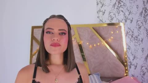 liaross online show from March 29, 4:06 pm