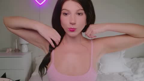 Lia online show from February 4, 4:43 pm