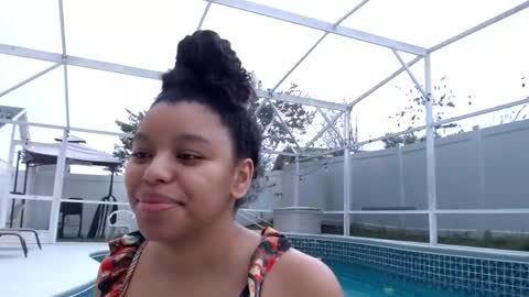 liatalian online show from March 15, 8:00 pm