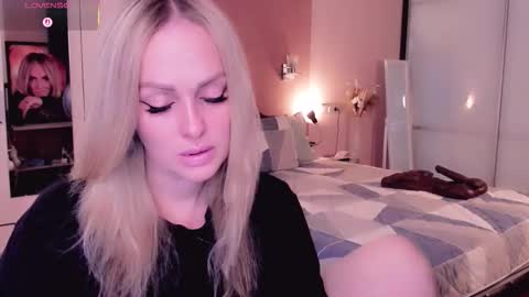 Libby online show from October 6, 9:15 am