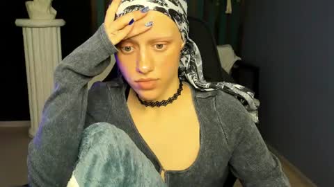 Hey My name is Lida online show from June 21, 11:47 am