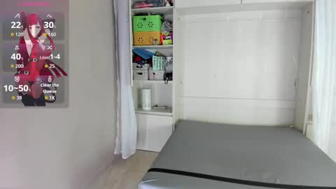         online show from February 1, 12:04 pm